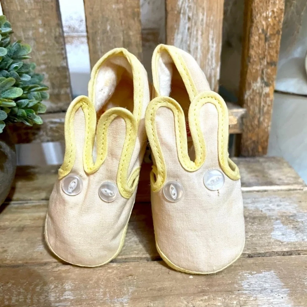 Vintage Baby Infant Size Bunny Crib Shoes NEW